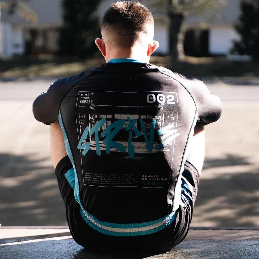 STRIVE COMP 002 Long-Sleeve Rashguard